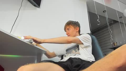 Snapshot of vibemygirl chatting on February 2025 04:14:02 PM vibemygirl online show from February 2025 04:14:02 PM