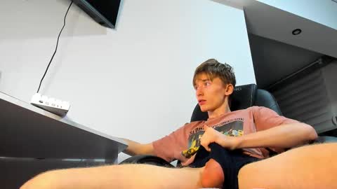 Snapshot of vibemygirl chatting on February 2025 01:09:01 AM vibemygirl online show from February 2025 01:09:01 AM