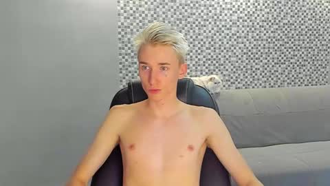 Snapshot of vibemygirl chatting on September 2025 11:32:01 AM vibemygirl online show from September 2025 11:32:01 AM