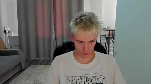 Snapshot of vibemygirl chatting on September 2025 10:06:01 AM vibemygirl online show from September 2025 10:06:01 AM