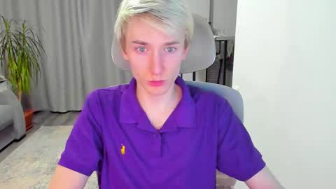 vibemygirl online show from December 2025 11:36:02 AM