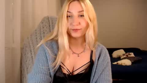 Amelia online show from September 2025 05:47:02 PM