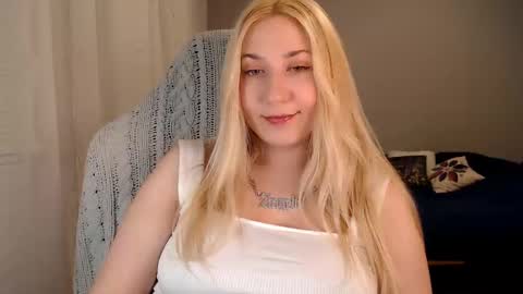 Amelia online show from October 2025 06:38:02 PM