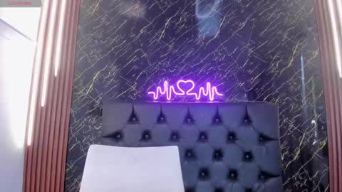 Vichy  Everyday From 1400 to 2130 Col Time online show from October 2025 07:52:01 PM