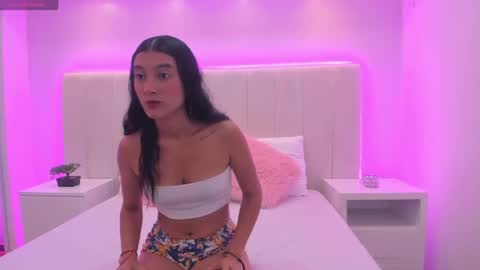 Vicky online show from May 2026 07:11:02 PM