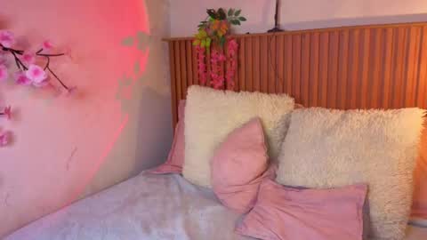 Snapshot of vicky_bass chatting on September 2025 08:36:01 PM VICTORIA online show from September 2025 08:36:01 PM