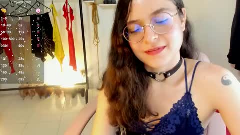 Vicky online show from December 2024 06:42:02 AM