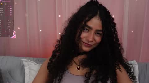 Snapshot of vicky_curly chatting on November 2025 12:32:01 AM vicky_curly online show from November 2025 12:32:01 AM