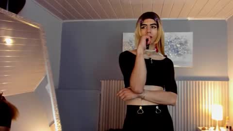  Vicky  online show from January 2026 01:57:01 PM