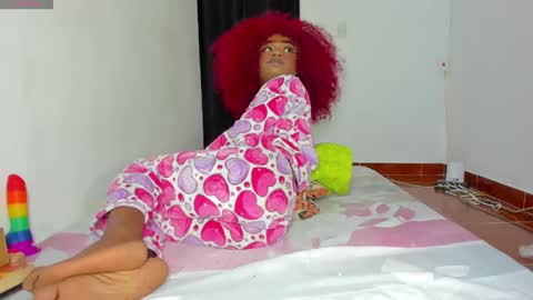 vicky manuela online show from November 2025 12:46:01 AM