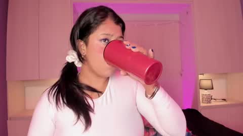 V I C K Y online show from January 2025 07:44:02 PM