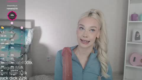Snapshot of vickyfuckingdoll chatting on March 2026 12:06:02 AM vickyfuckingdoll online show from March 2026 12:06:02 AM