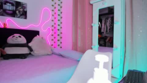 VICTORIA 3 online show from October 2025 10:42:01 PM