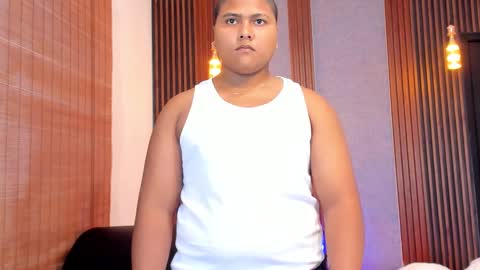 victor_flame_ online show from December 2025 12:22:02 PM