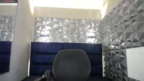 Snapshot of victoria017 chatting on September 2025 02:52:02 PM Victoria online show from September 2025 02:52:02 PM