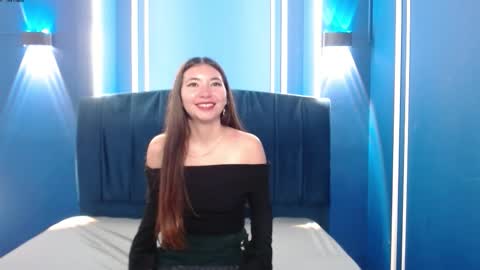 Snapshot of victoria017 chatting on November 2025 05:39:01 AM Victoria online show from November 2025 05:39:01 AM