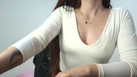 Snapshot of victoria017 chatting on April 2026 04:50:02 AM Victoria online show from April 2026 04:50:02 AM