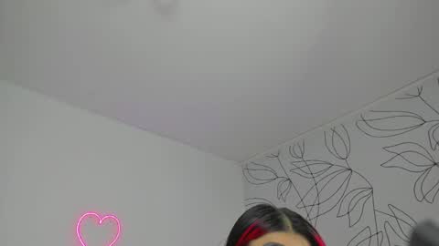 Victoria online show from January 2025 12:15:01 PM