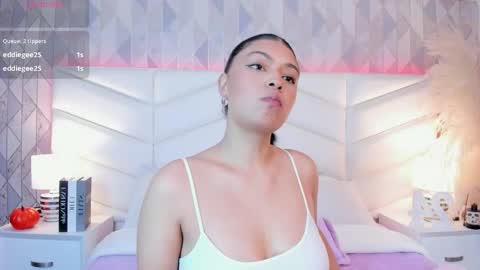 victoria___jonnes online show from October 2025 12:36:02 PM