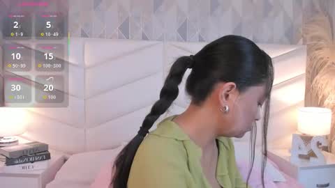 victoria___jonnes online show from November 2025 12:27:01 PM