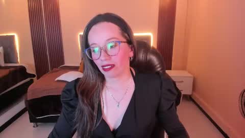 victoria__blake online show from July 2026 07:38:02 PM