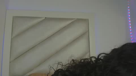 Snapshot of victoria__js_ chatting on April 2026 04:19:01 AM Victoria online show from April 2026 04:19:01 AM