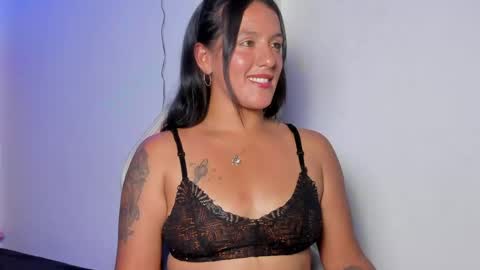 Snapshot of victoria__js_ chatting on April 2026 07:27:02 PM Victoria online show from April 2026 07:27:02 PM