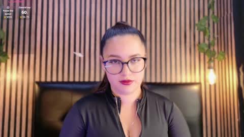 victorira online show from October 2025 09:23:02 PM