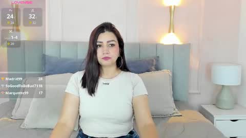 Snapshot of victoria_bourne chatting on June 2026 07:05:01 PM victoria online show from June 2026 07:05:01 PM