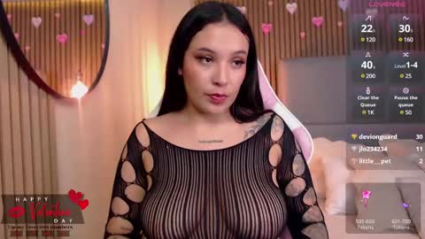 Victoria Collins online show from February 2025 06:38:01 PM