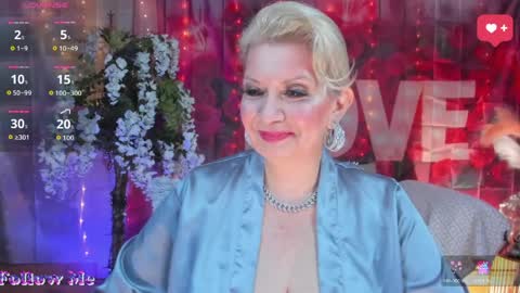 Snapshot of victoria_dior chatting on April 2026 05:35:02 PM diorvictoria9 online show from April 2026 05:35:02 PM