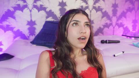 Snapshot of victoria_joliegb chatting on January 2025 03:46:01 PM Victoria Lozano online show from January 2025 03:46:01 PM