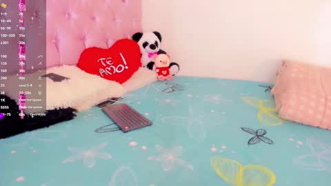 Victoria online show from December 2024 07:08:02 PM