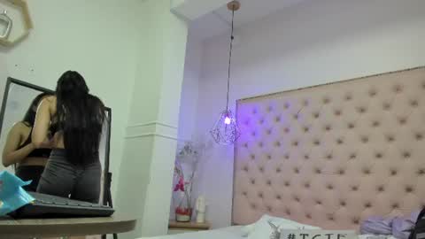 Snapshot of victoria_kitt chatting on June 2026 03:47:01 PM victoria_kitt online show from June 2026 03:47:01 PM