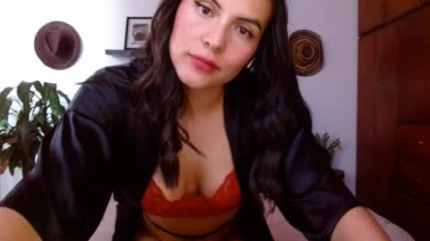 Snapshot of victoria_martelo chatting on March 2026 03:19:02 PM VICTORIA MARTELO online show from March 2026 03:19:02 PM