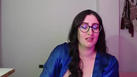 Victoria online show from April 2026 08:57:01 PM