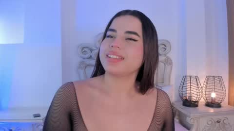 Snapshot of victoria_vallejo chatting on December 2024 02:39:02 PM victoria online show from December 2024 02:39:02 PM