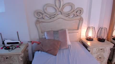 Snapshot of victoria_vallejo chatting on December 2024 02:36:02 PM victoria online show from December 2024 02:36:02 PM