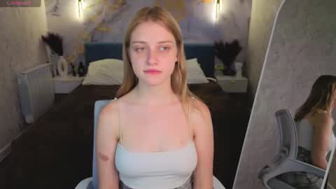Snapshot of victoria_velvett chatting on June 2026 02:14:01 AM Victoria Velvett online show from June 2026 02:14:01 AM