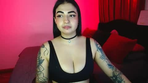 Snapshot of victoria_vox chatting on April 2026 12:01:01 AM Victoria online show from April 2026 12:01:01 AM