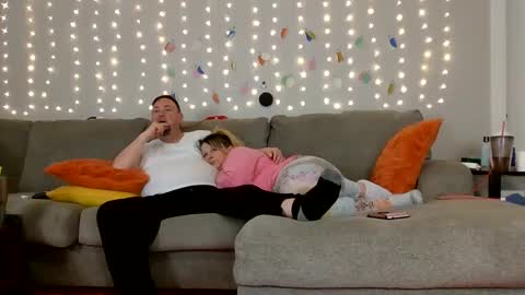 Victoria and Jesse online show from December 2024 06:09:01 AM