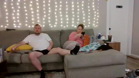 Victoria and Jesse online show from November 2025 01:07:02 AM