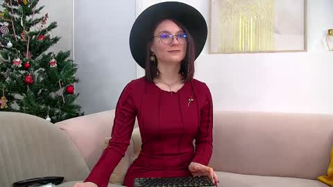 Snapshot of victoriaardern chatting on December 2024 10:01:02 AM Victoria online show from December 2024 10:01:02 AM