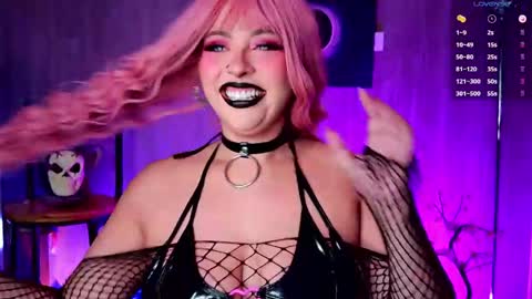 Snapshot of victoriabathory chatting on April 2026 04:59:02 AM Tory online show from April 2026 04:59:02 AM