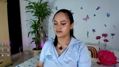 Snapshot of victoriablack_ chatting on April 2026 07:19:01 PM Victoria online show from April 2026 07:19:01 PM