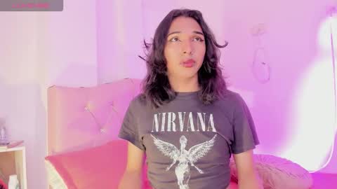 Victoria online show from December 2025 05:27:01 AM