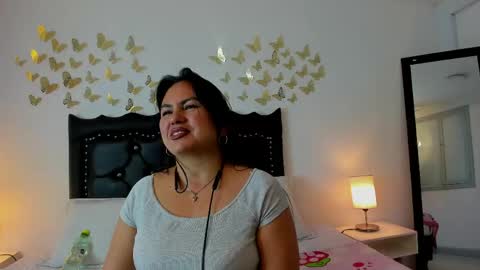 Snapshot of victoriacg chatting on April 2026 08:43:02 PM victoriacg online show from April 2026 08:43:02 PM