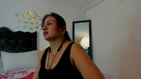 Snapshot of victoriacg chatting on April 2026 05:59:02 PM victoriacg online show from April 2026 05:59:02 PM