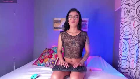 victoriameller online show from November 2025 10:41:02 PM