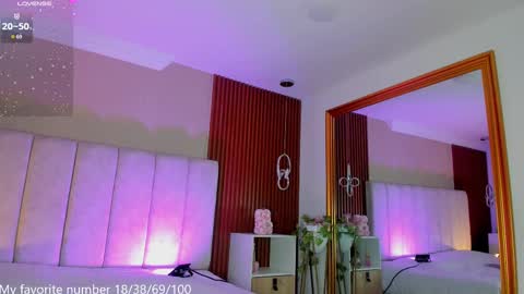 Snapshot of victoriaregia1 chatting on October 2025 11:16:01 AM Maria Victoria online show from October 2025 11:16:01 AM